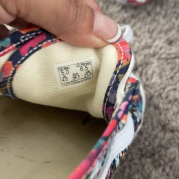 Vans Liberty Fabrics x Old Skool Tapered 'Patchwork Floral Black Multi'size 6.5 - Picture 11 of 11